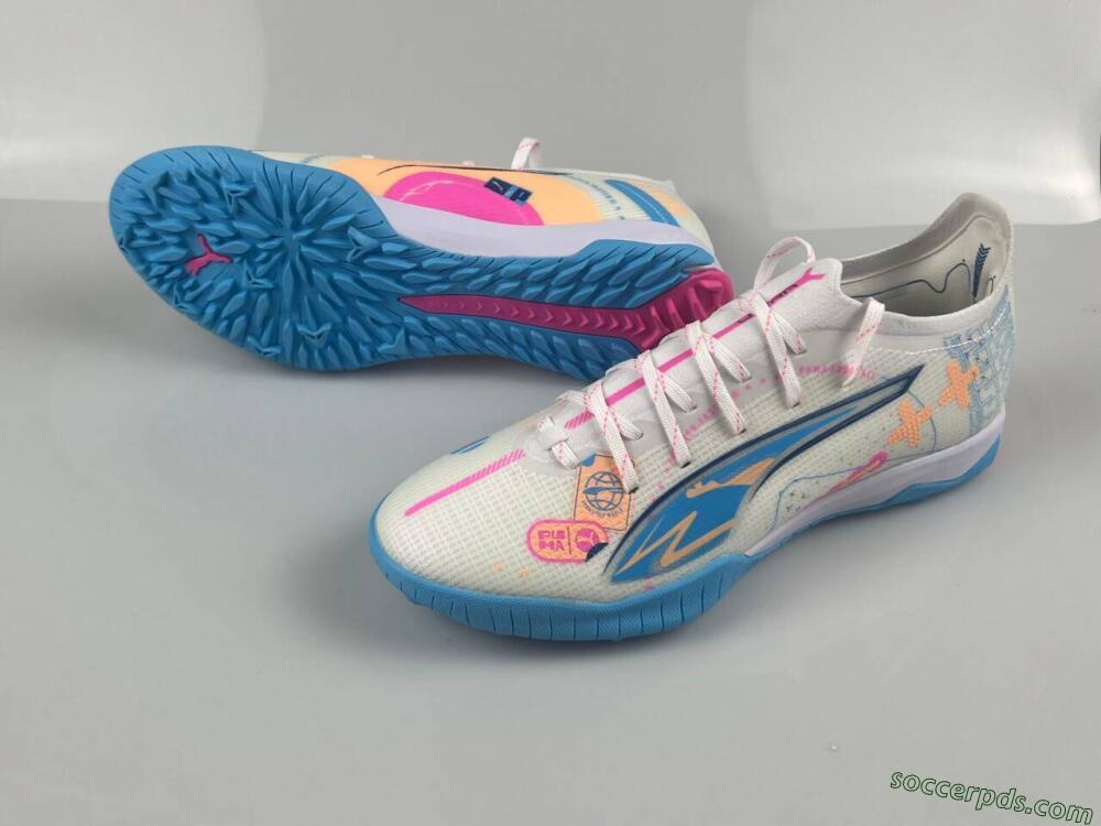 Puma Ultra 5 Ultimate TF Low-Tops Football Shoes - White/Blue/Pink/Yellow