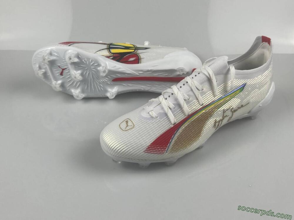 Puma Ultra 5 Ultimate FG Low-Tops Football Boots - White/Red/Yellow/Green