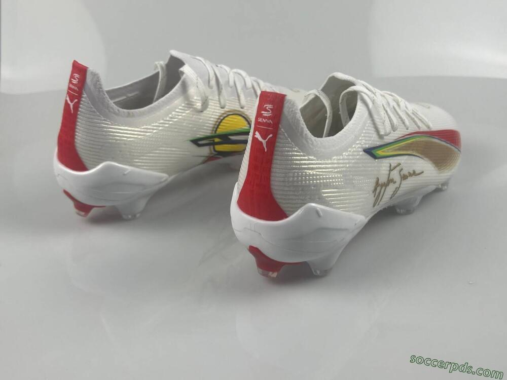 Puma Ultra 5 Ultimate FG Low-Tops Football Boots - White/Red/Yellow/Green