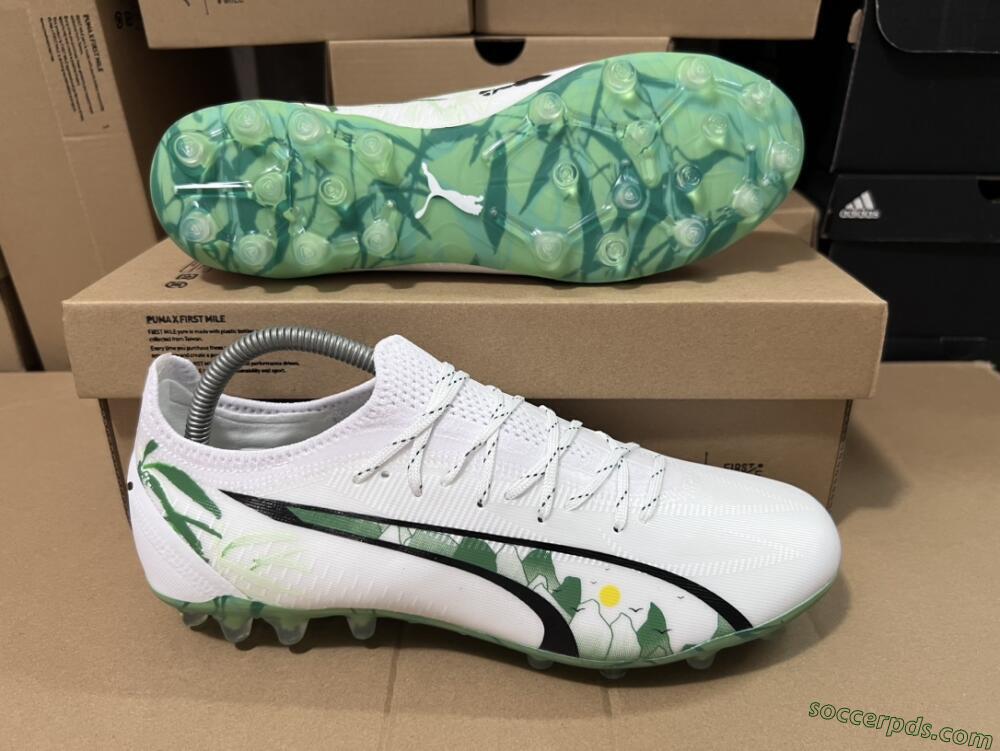 Puma Ultra Ultimate FG Low-Tops Football Boots - White/Black/Green