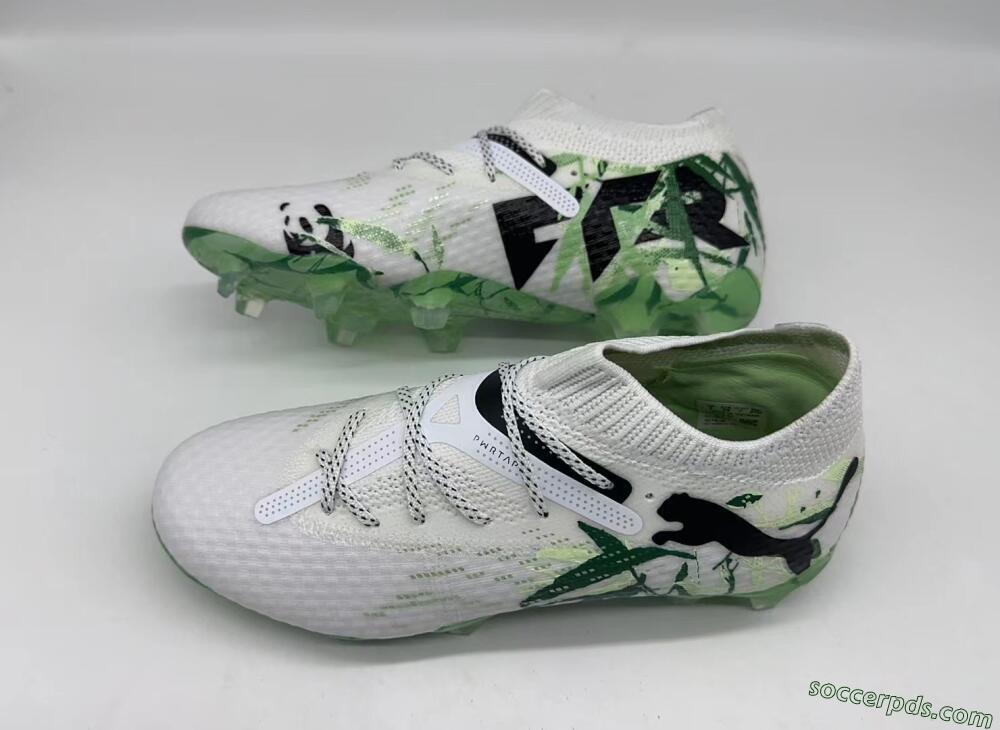 Puma Future 7 Ultimate FG Low-Tops Football Boots - White/Black/Green