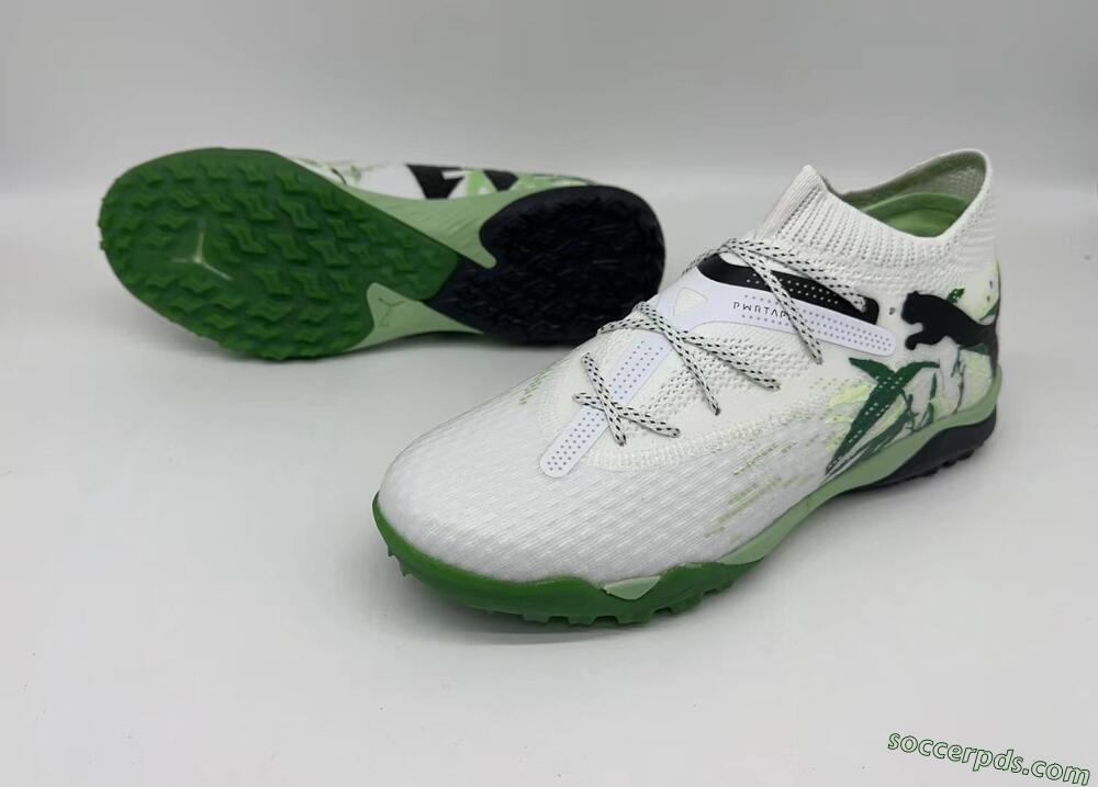 Puma Future 7 Ultimate TF Low-Tops Football Shoes - White/Green/Black