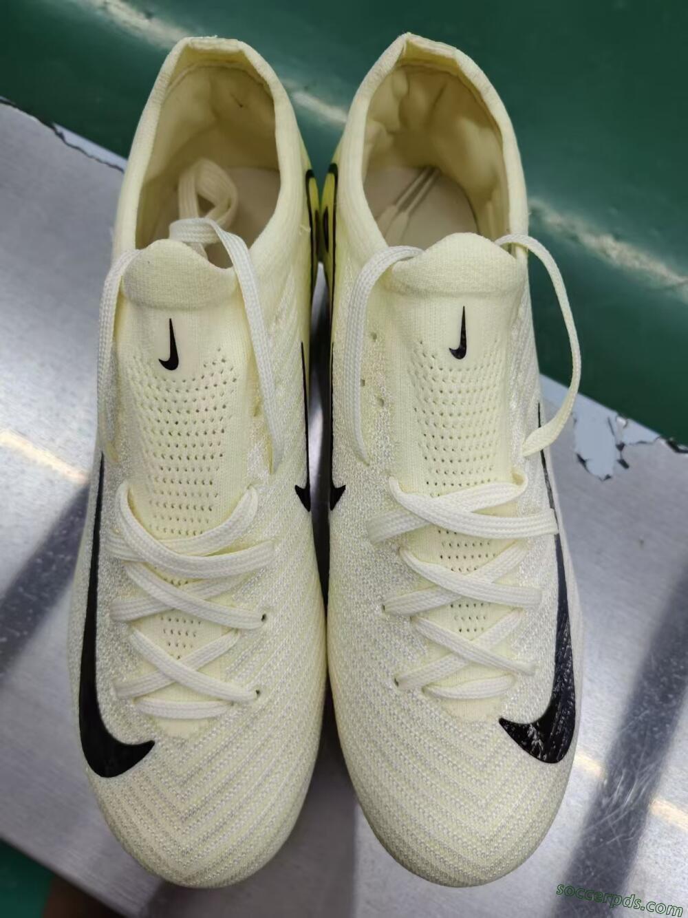 Nike Air Zoom Mercurial Vapor 16 Elite FG Low-Tops Football Boots - Beige/Black/Yellow