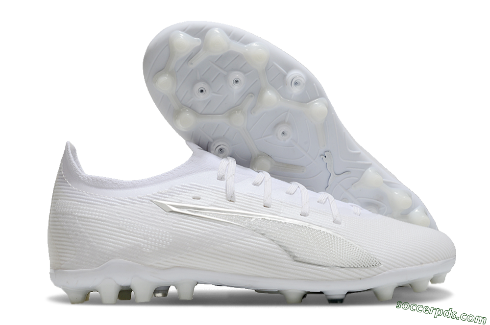 Puma Ultra 5 Ultimate MG Low-Tops Football Boots - White/Silver 1