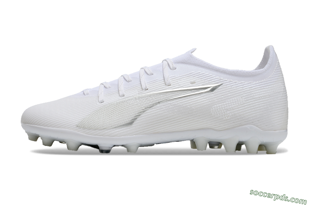 Puma Ultra 5 Ultimate MG Low-Tops Football Boots - White/Silver 2