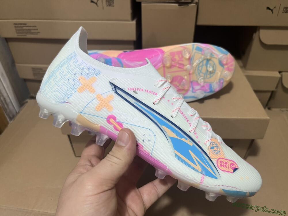 Puma Ultra 5 Ultimate FG Low-Tops Football Boots - White/Pink/Yellow/Blue