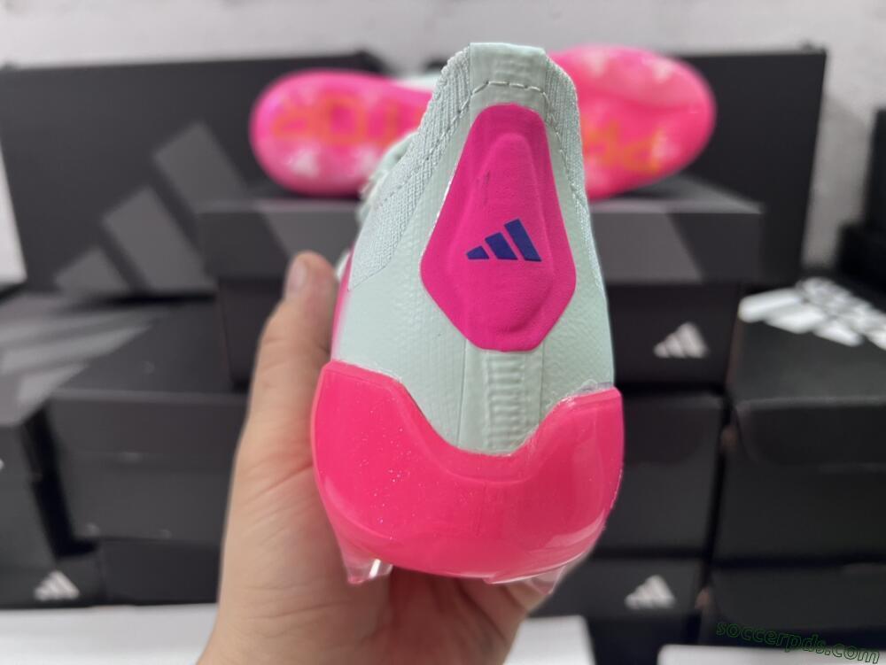 Adidas Predator Accuracy+ Laceless FG Low-Tops Football Boots - White/Pink/Purple