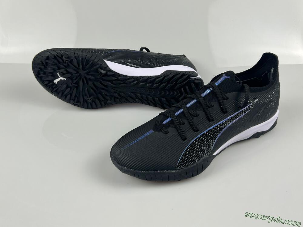 Puma Ultra 5 Ultimate TF Low-Tops Football Shoes - Black/Blue/White