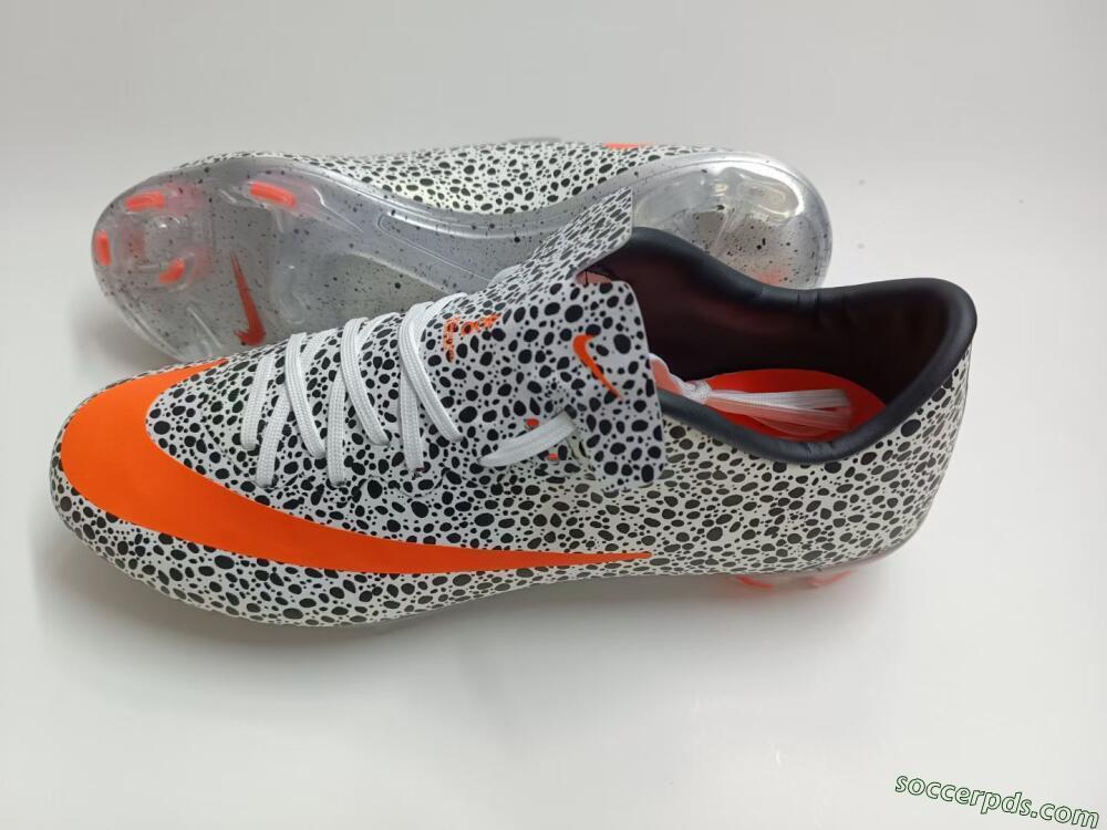 Nike Mercurial Vapor 10 FG Low-Tops Football Boots - Black/White/Red
