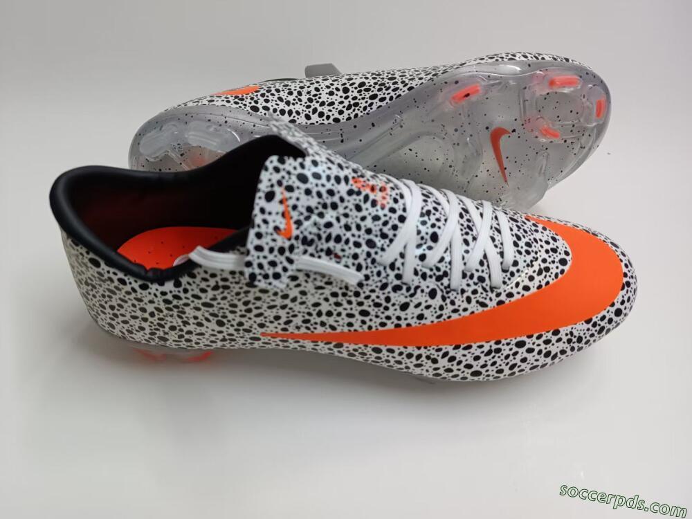 Nike Mercurial Vapor 10 FG Low-Tops Football Boots - Black/White/Red