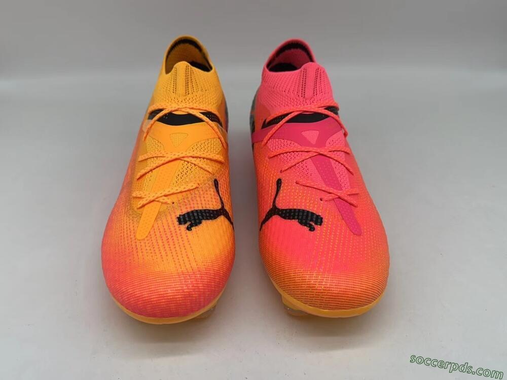 Puma Future Ultimate FG Low-Tops Football Boots - Pink/Yellow/Black
