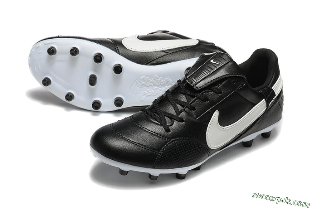 Nike The Premier 3 FG Low-Tops Football Boots - Black/Beige/White 3