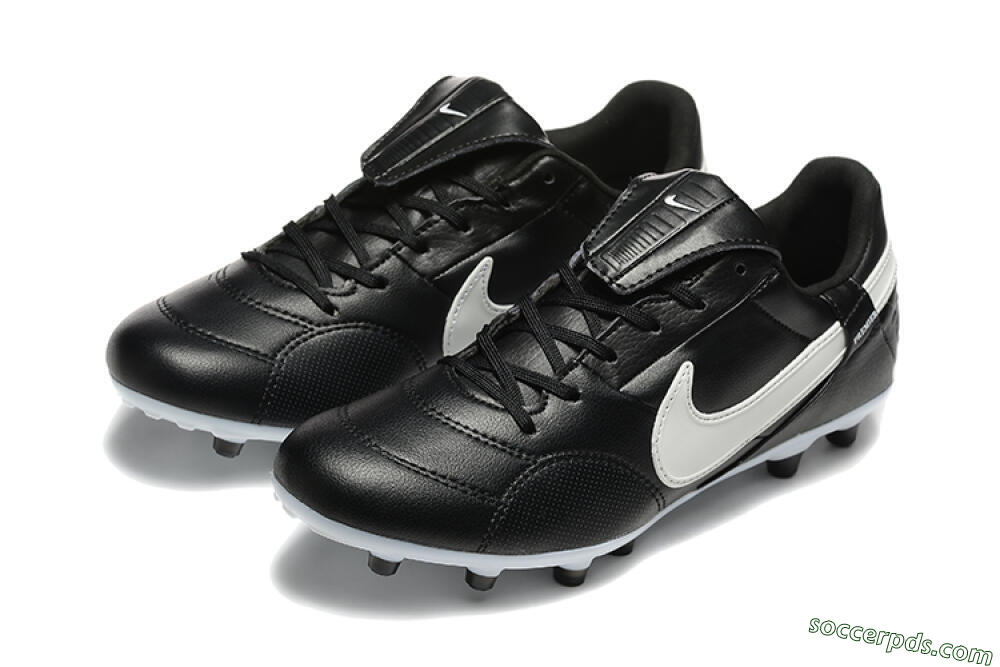 Nike The Premier 3 FG Low-Tops Football Boots - Black/Beige/White 5