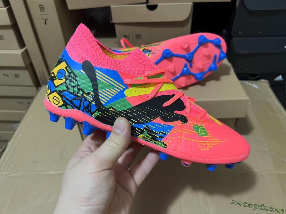 Puma Future Ultimate MG Low-Tops Football Boots - Red/Blue/Yellow/Green