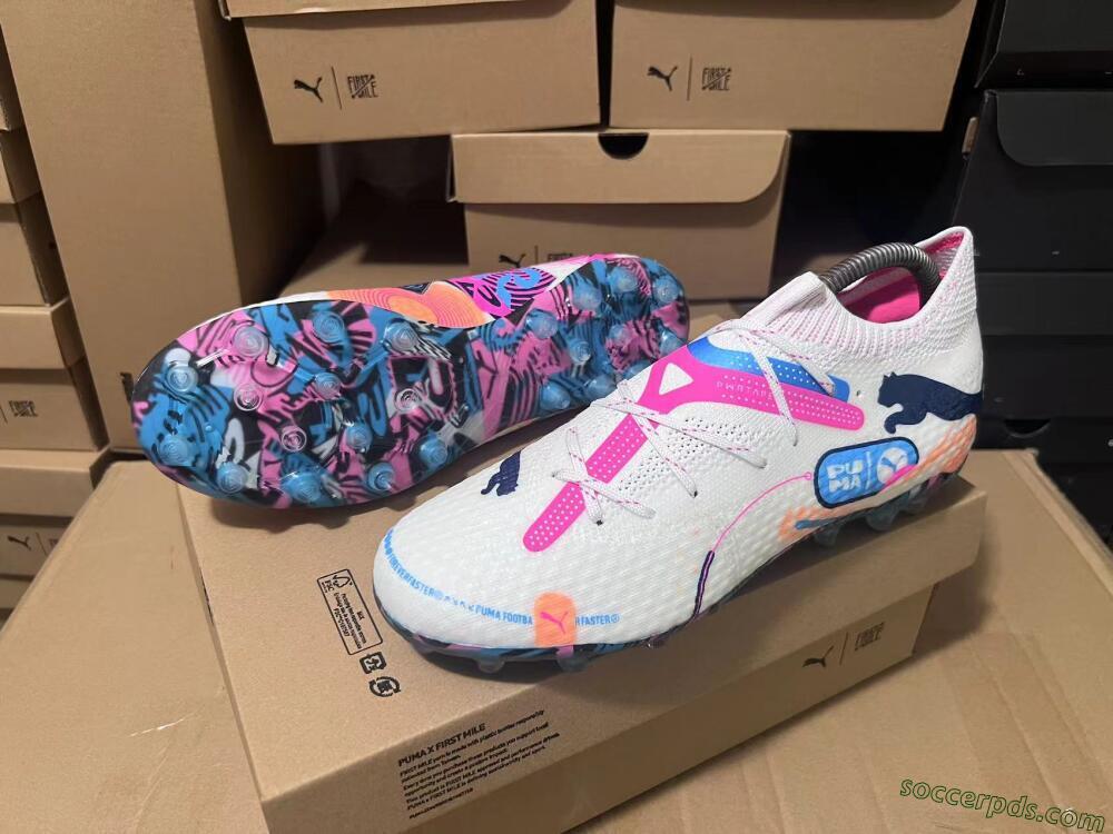 Puma Future Ultimate FG Low-Tops Football Boots - White/Pink/Blue
