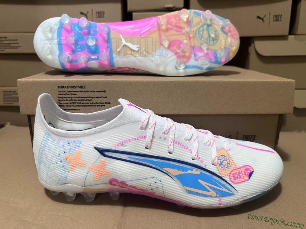 Puma Ultra 5 Ultimate MG Low-Tops Football Boots - White/Blue/Pink