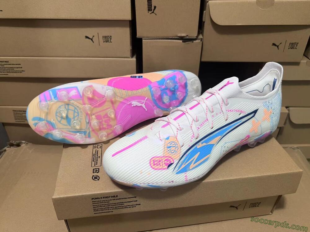Puma Ultra 5 Ultimate MG Low-Tops Football Boots - White/Blue/Pink