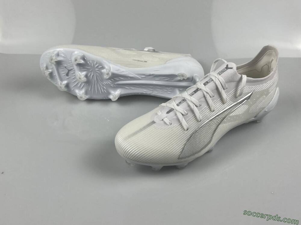 Puma Ultra 5 Ultimate FG Low-Tops Football Boots - White/Silver