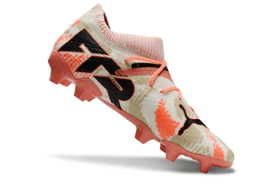 Puma Future 7 Ultimate FG Low-Tops Football Boots - Beige/Black/Brown