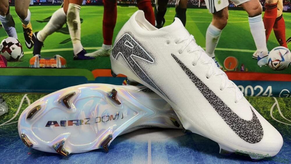 Nike Air Zoom Mercurial Vapor 16 Elite FG Low-Tops Football Boots - White/Black/Grey