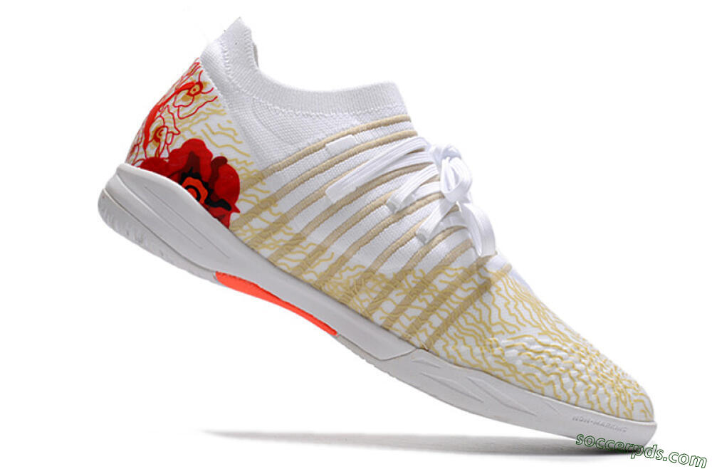Puma Future Z 1.3 Teazer IC Low-Tops Football Shoes - White/Gold/Red 4