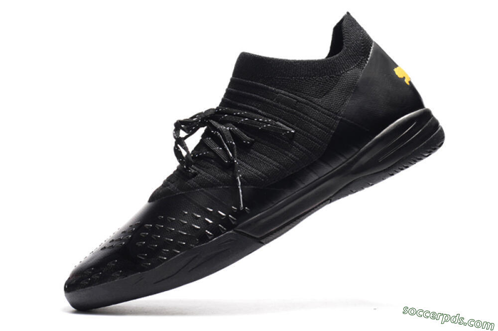 Puma Future Z 1.3 Teazer IC Low-Tops Football Shoes - Black/Yellow 5