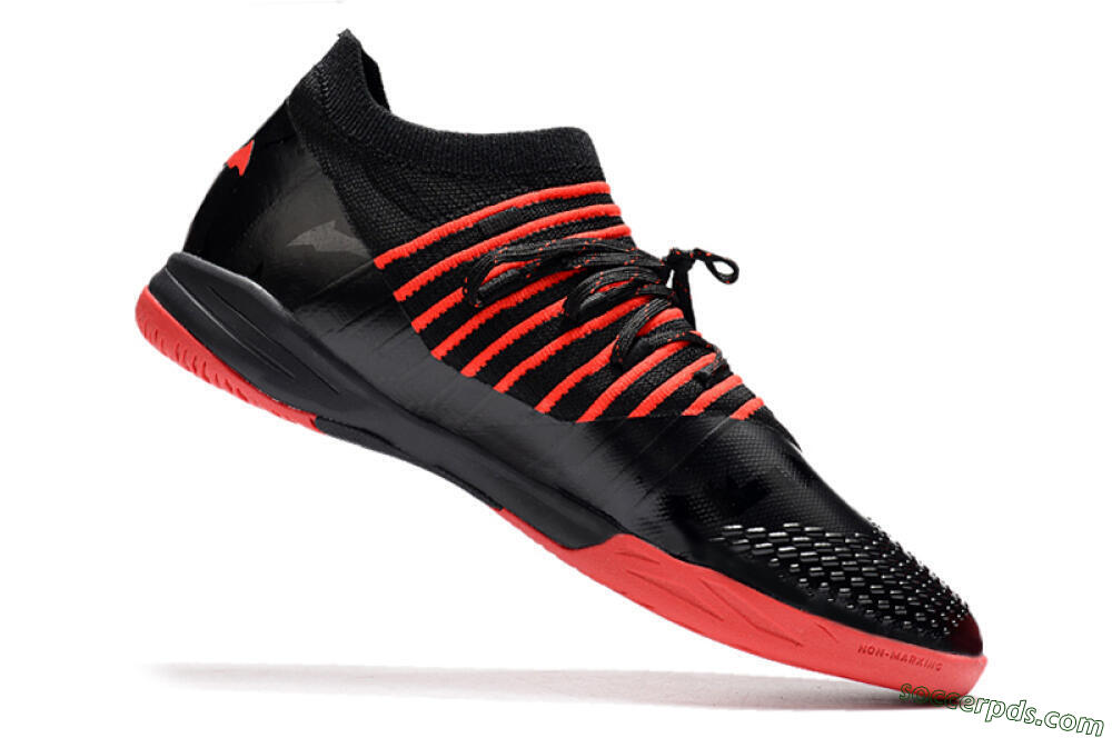 Puma Future Z 1.3 Teazer IC Low-Tops Football Shoes - Black/Red 4