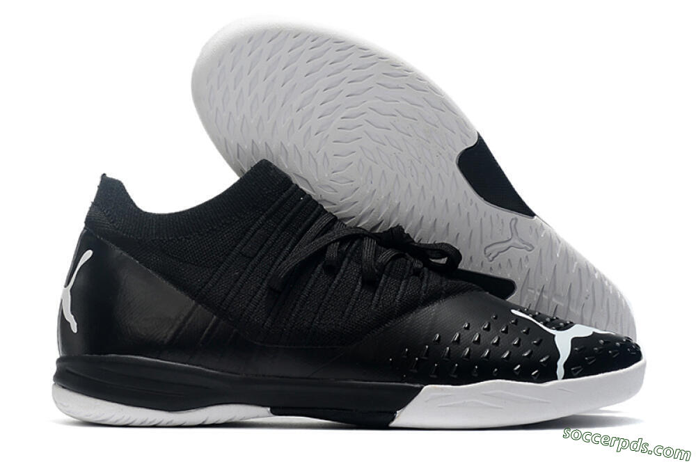 Puma Future Z 1.3 Teazer IC Low-Tops Football Shoes - Black/White 1