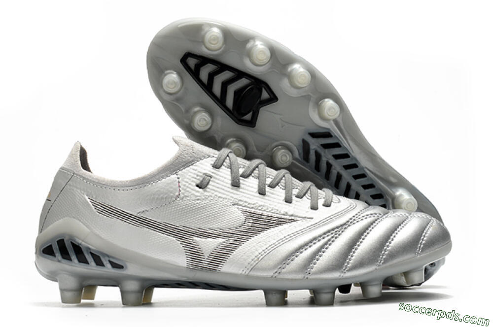 Mizuno Morelia Neo 3 FG Low-Tops Football Boots - Silver/Black 1