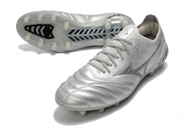 Mizuno Morelia Neo 3 FG Low-Tops Football Boots - Silver/Black