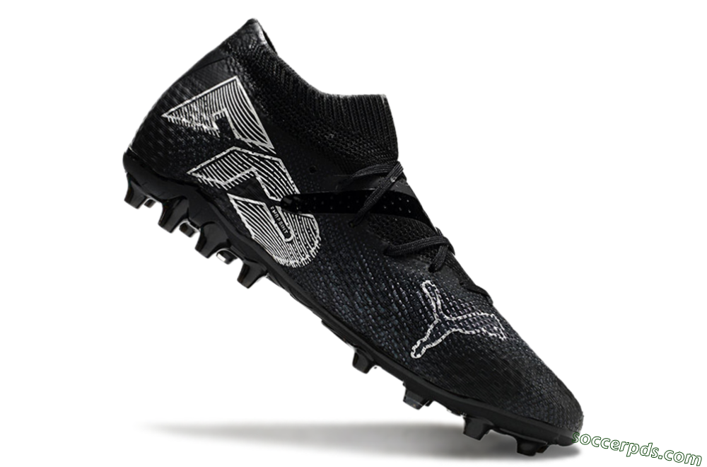 Puma Future Ultimate MG Low-Tops Football Boots - Black/White 4