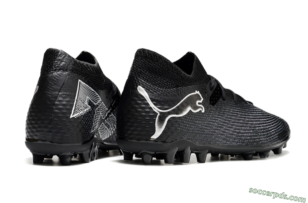 Puma Future Ultimate MG Low-Tops Football Boots - Black/White 6