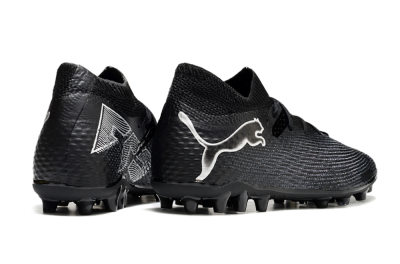 Puma Future Ultimate MG Low-Tops Football Boots - Black/White