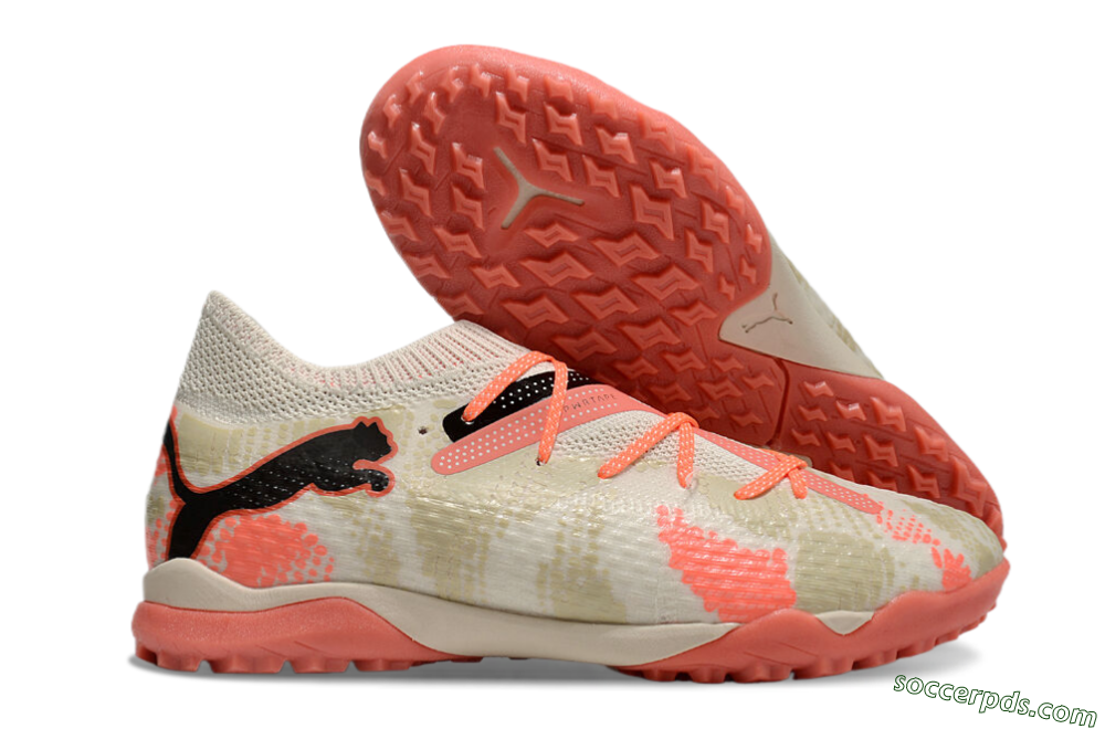 Puma Future Ultimate TF Low-Tops Football Shoes - Beige/Red/Black 1