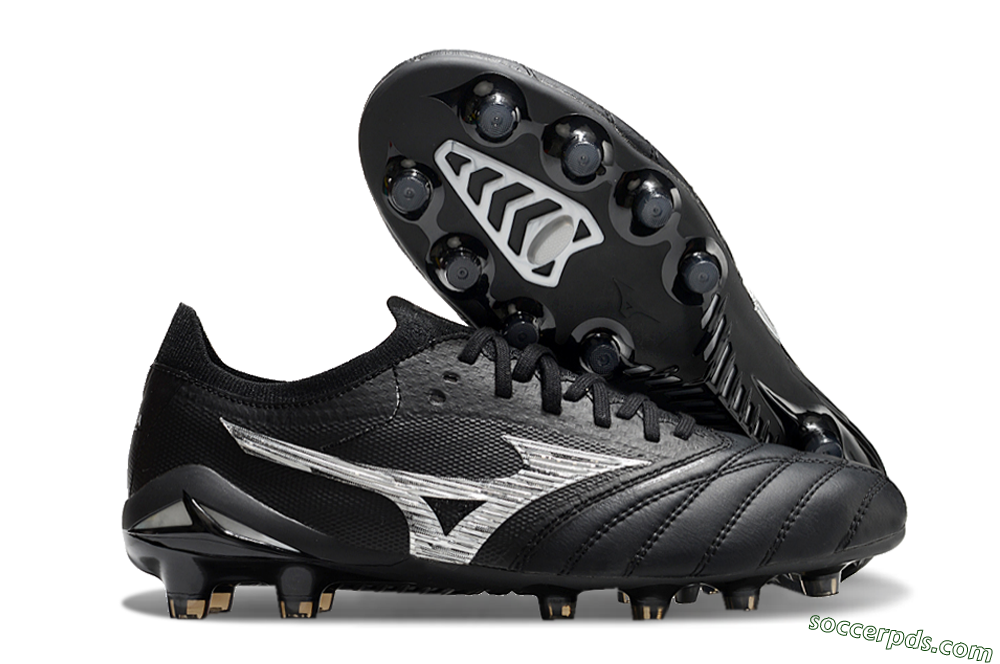 Mizuno Morelia Neo 4 FG Low-Tops Football Boots - Black/White 1