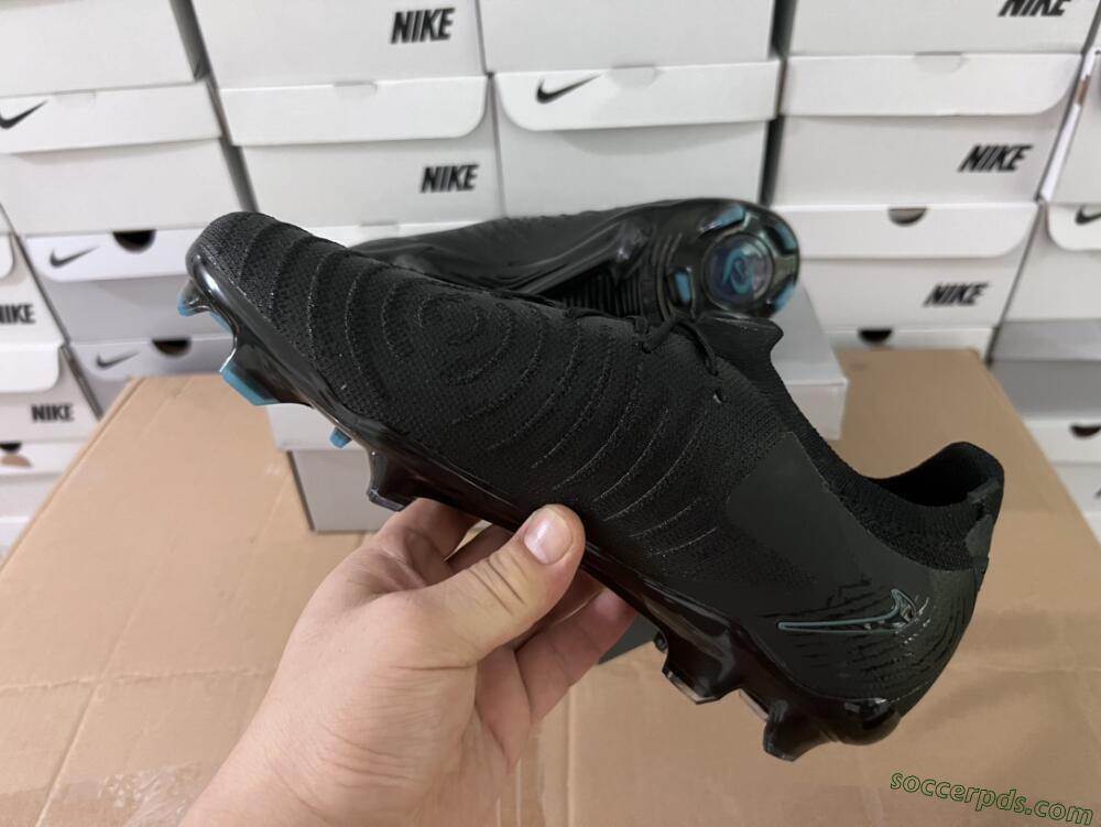 Nike Phantom Luna Elite NU FG Low-Tops Football Boots - Black/Blue