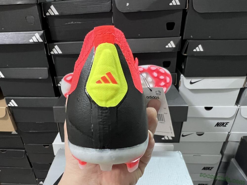 Adidas Predator 24 Elite AG Low-Tops Football Boots - Black/white/Red/Yellow