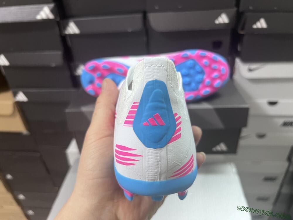Adidas Predator Elite 24 MG Low-Tops Football Boots - White/Blue/Pink