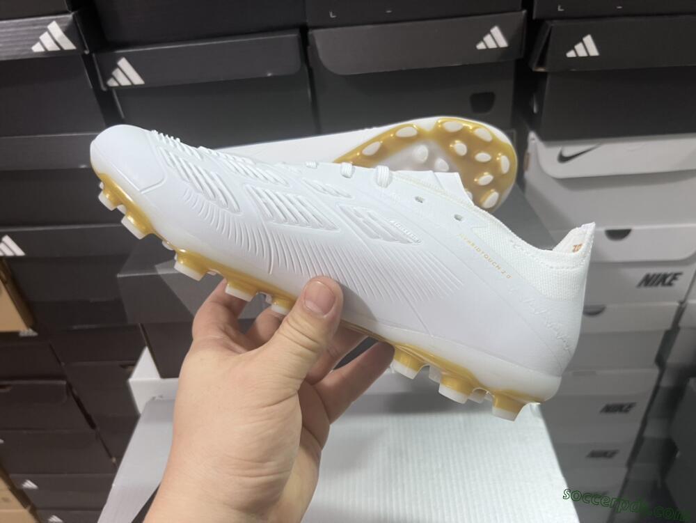 Adidas Predator Elite 24 MG Low-Tops Football Boots - White/Gold