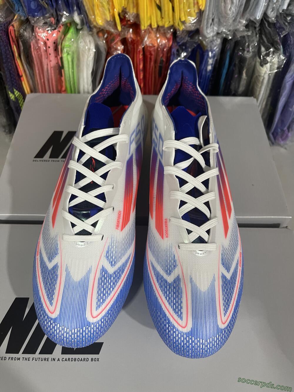 Adidas F50 Elite AG Low-Tops Football Boots - White/Blue/Red