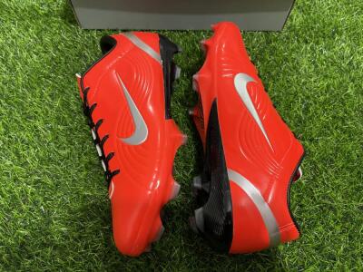 Ronaldo x Nike R9 Mercurial Vapor 3 FG Low-Tops Football Boots - Red/Silver/Black
