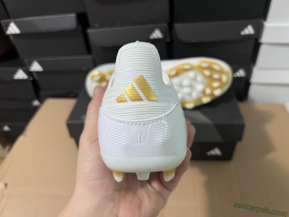 Adidas F50 Elite MG Low-Tops Football Boots - White/Gold