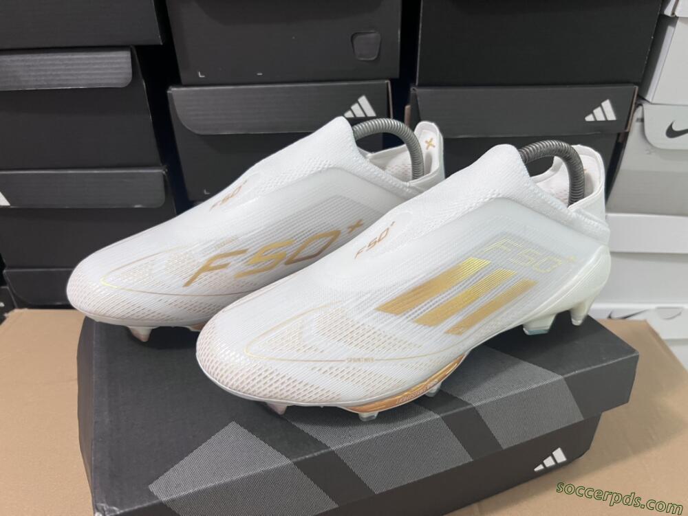 Adidas F50+ Lightstrike Pro Laceless FG Low-Tops Football Boots - Cloud White/Gold Metallic/Cloud White
