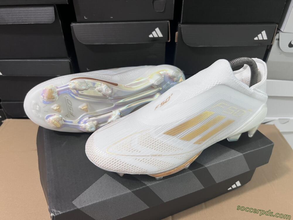 Adidas F50+ Lightstrike Pro Laceless FG Low-Tops Football Boots - Cloud White/Gold Metallic/Cloud White