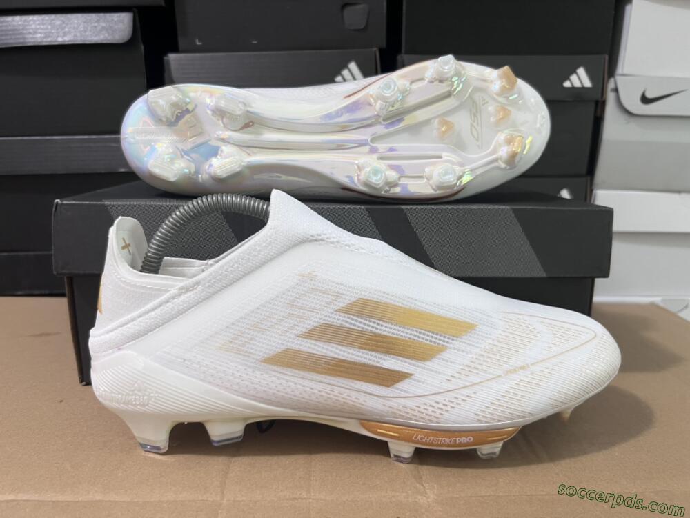 Adidas F50+ Lightstrike Pro Laceless FG Low-Tops Football Boots - Cloud White/Gold Metallic/Cloud White