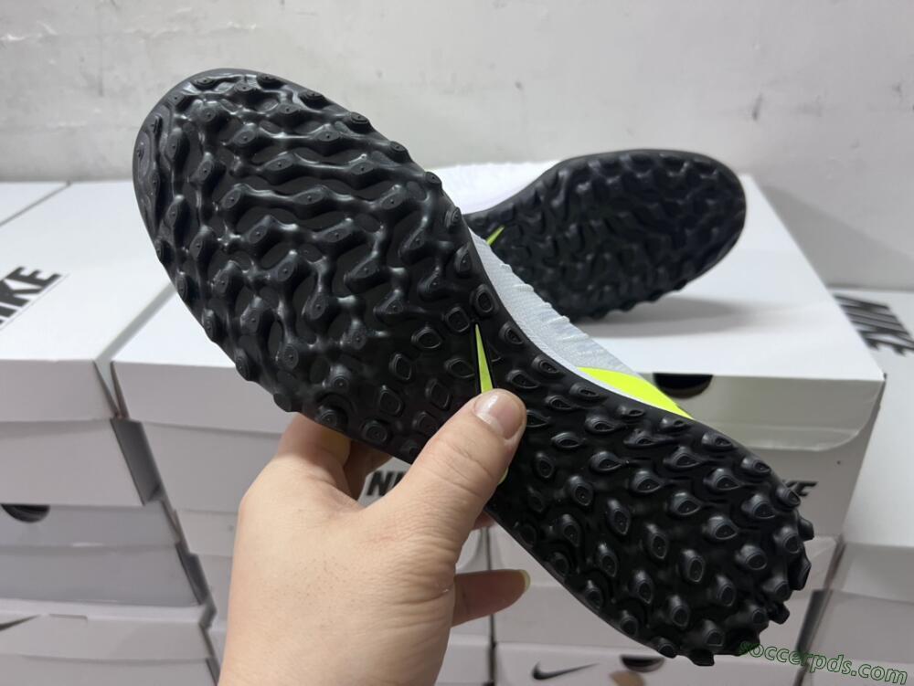 Nike Phantom Luna Elite TF Low-Tops Football Shoes - Grey/Yellow/Black