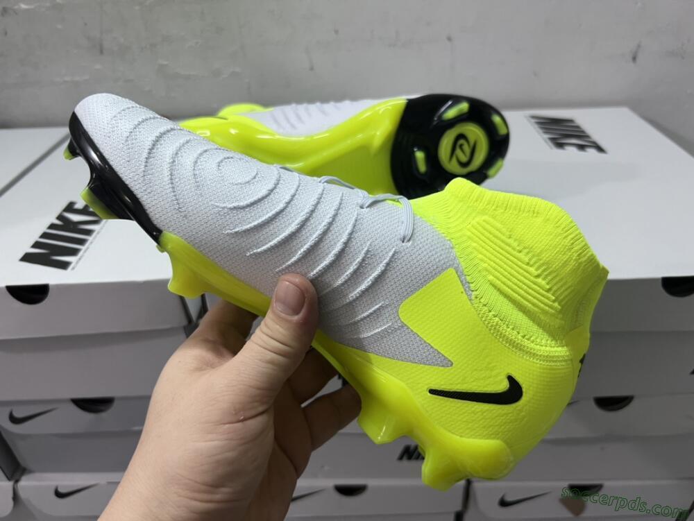 Nike Phantom Luna Elite FG High-Tops Football Boots - Grey/Yellow/Black