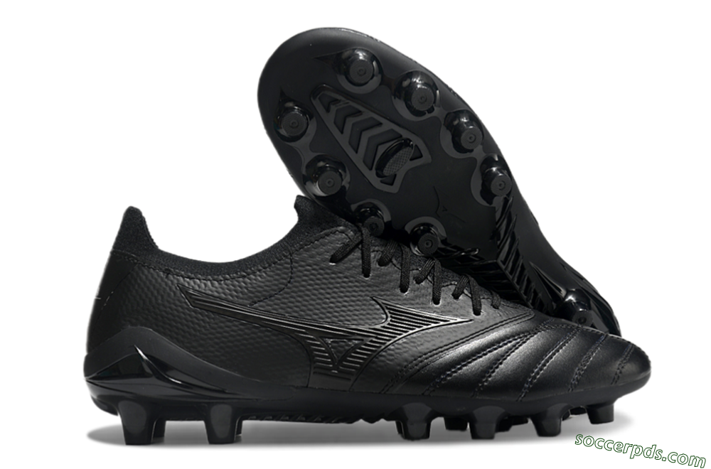 Mizuno Morelia Neo 3 FG Low-Tops Football Boots - Black/Black 1