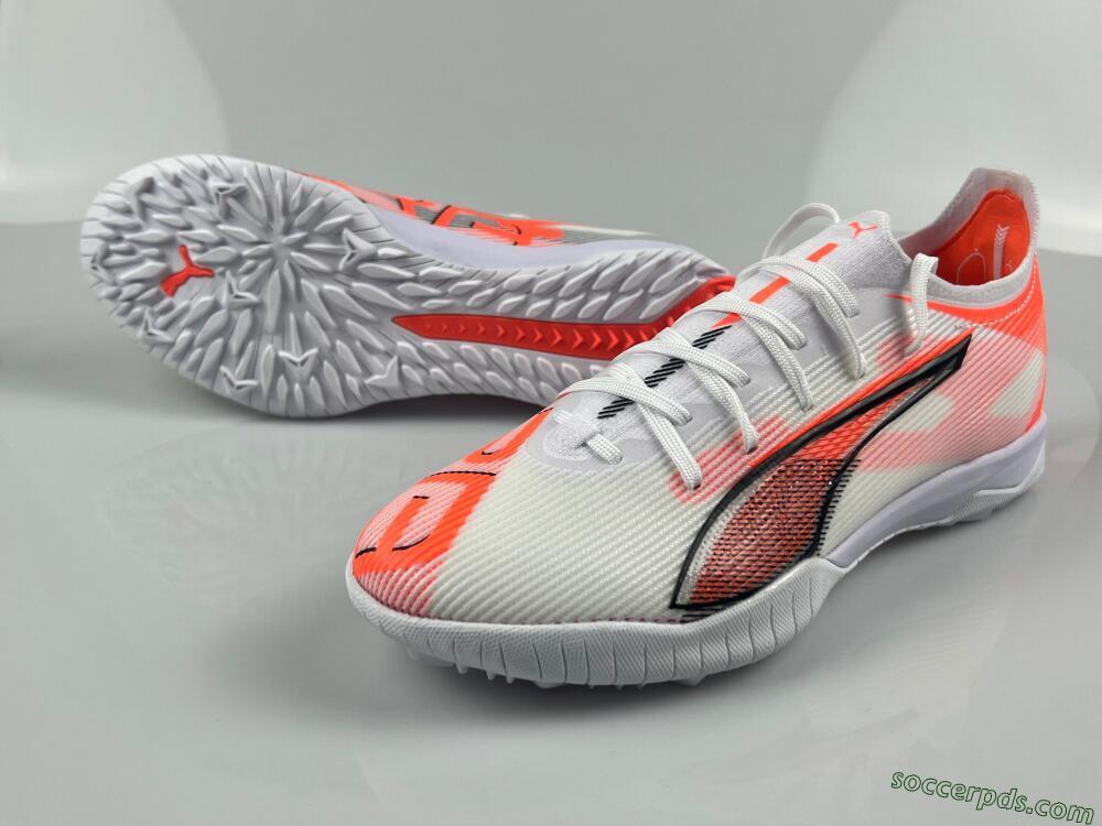 Puma Ultra Ultimate TF Low-Tops Football Shoes - White/Red/Black