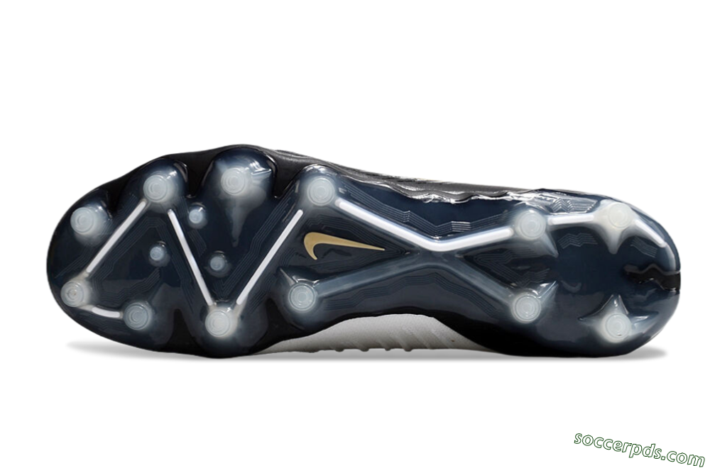 Nike Phantom Luna Elite AG High-Tops Football Boots - White/Black/Gold 6